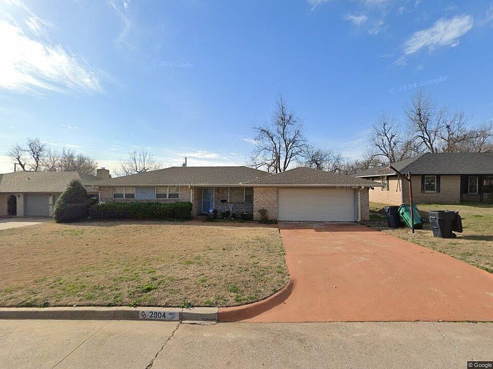 1st image of 2904 NE 18th St
