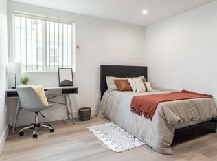 1351 W 37th St, Los Angeles, CA 90007