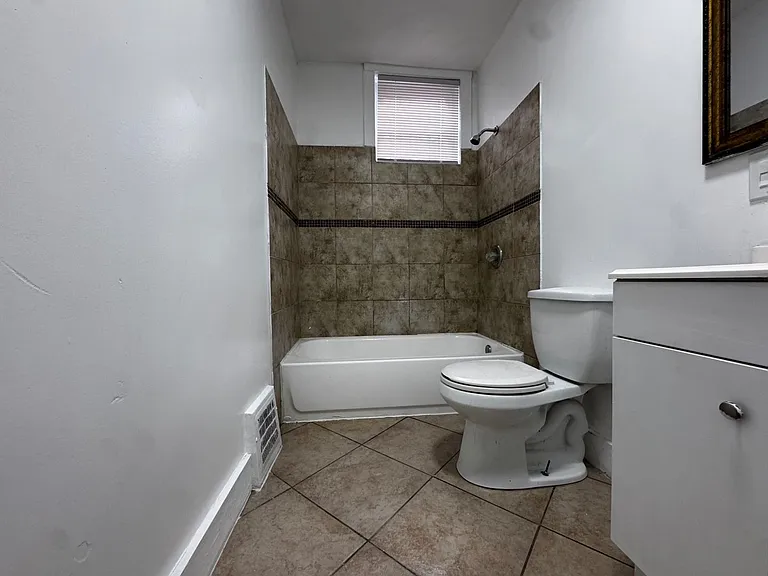 395 E 152 ST — Photo 21
