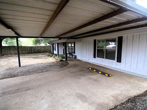 5th image of 1319 N Tammye Ln W