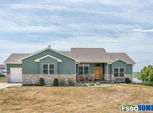 1496 Ridgeview Ave, West Liberty, IA 52776