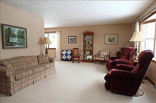 2nd image of 4003 Lancaster Dr