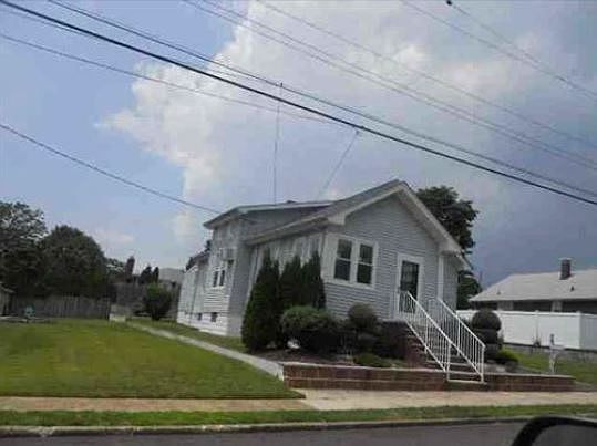 2nd image of 23 Krumb St
