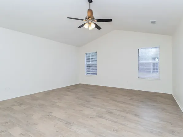 72 S Piper Trce, Spring, TX 77381