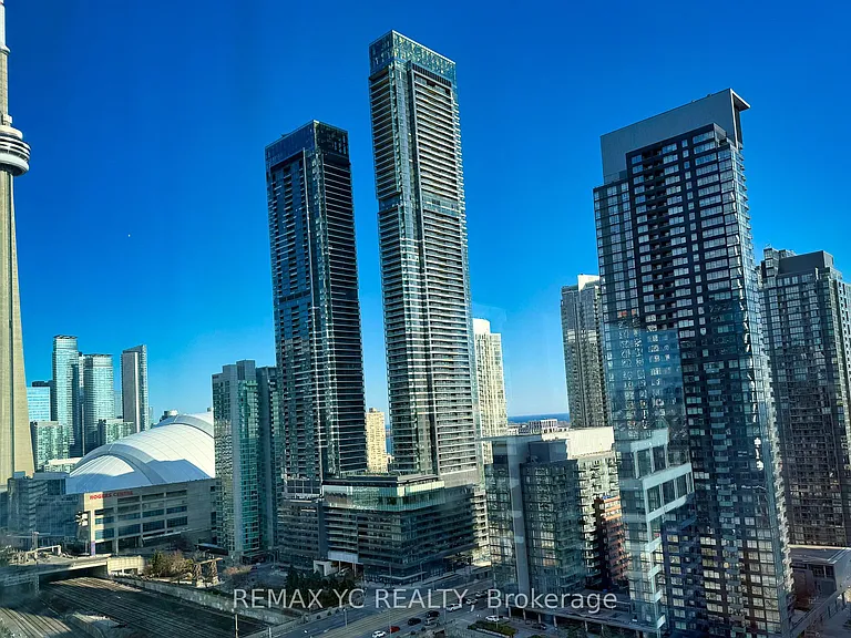 470 Front St W #1612 — Photo 26