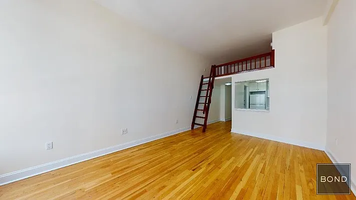 Rented by Bond New York | media 10