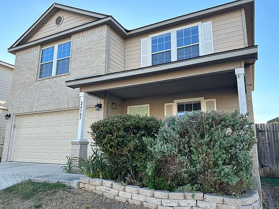 3rd image of 24707 Corral Gables