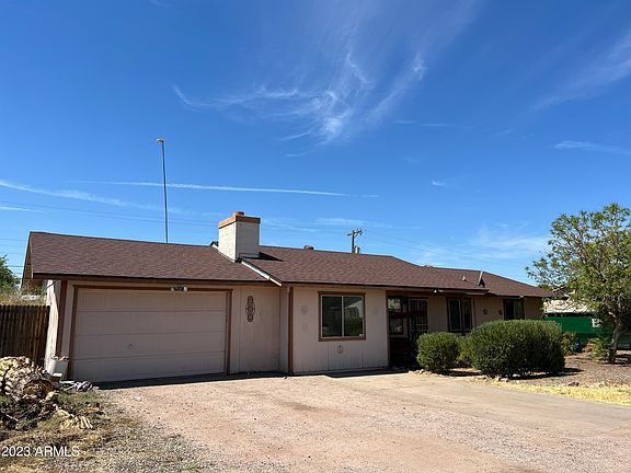 3rd image of 11529 E VINE Avenue