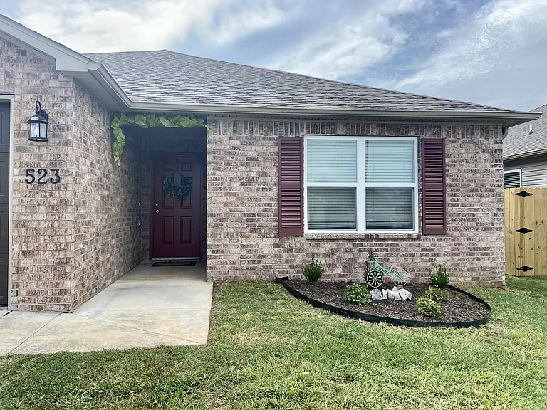 523 Woodcreek Loop — Photo 16