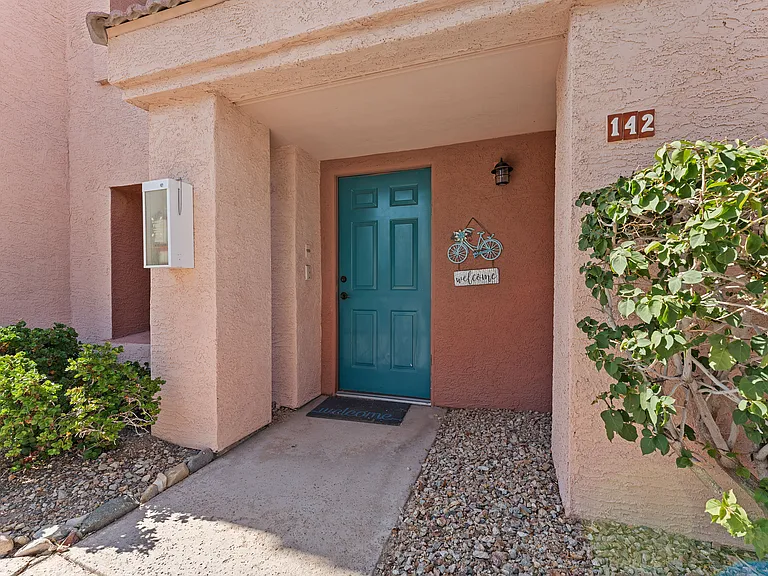1650 Smoketree Ave S #142 — Photo 3