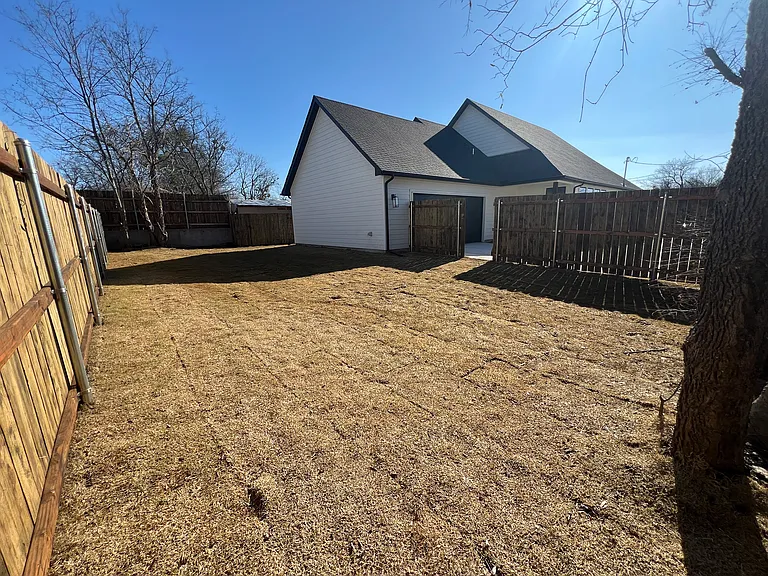3601 Washington St — Photo 15