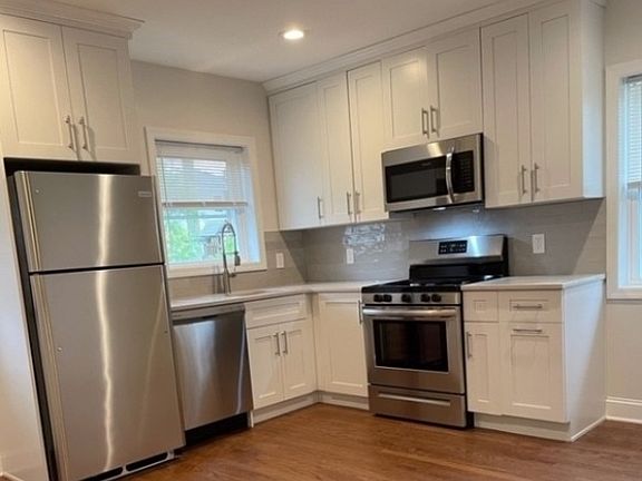3rd image of 65 Marion Ave