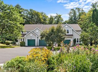 6 Larch Rd, South Burlington, VT 05403