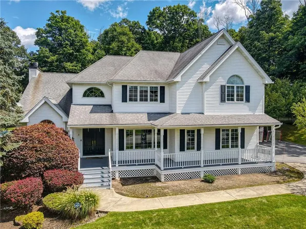 3 Bogey Place, Suffern, NY 10901