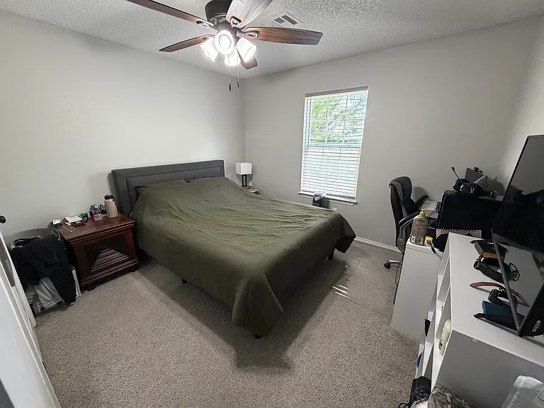 3405 SW Victoria Pl #1 — Photo 9