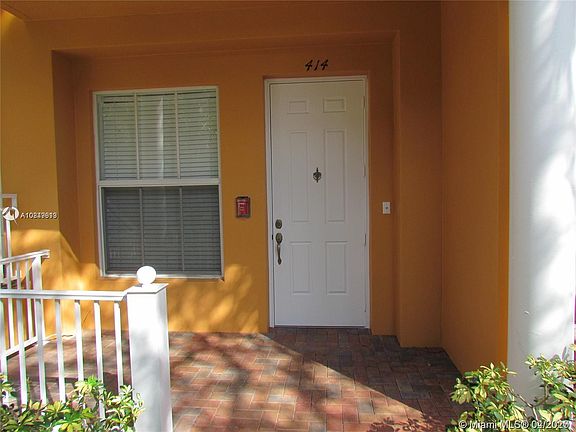 3rd image of 414 SW 14th Ave #414