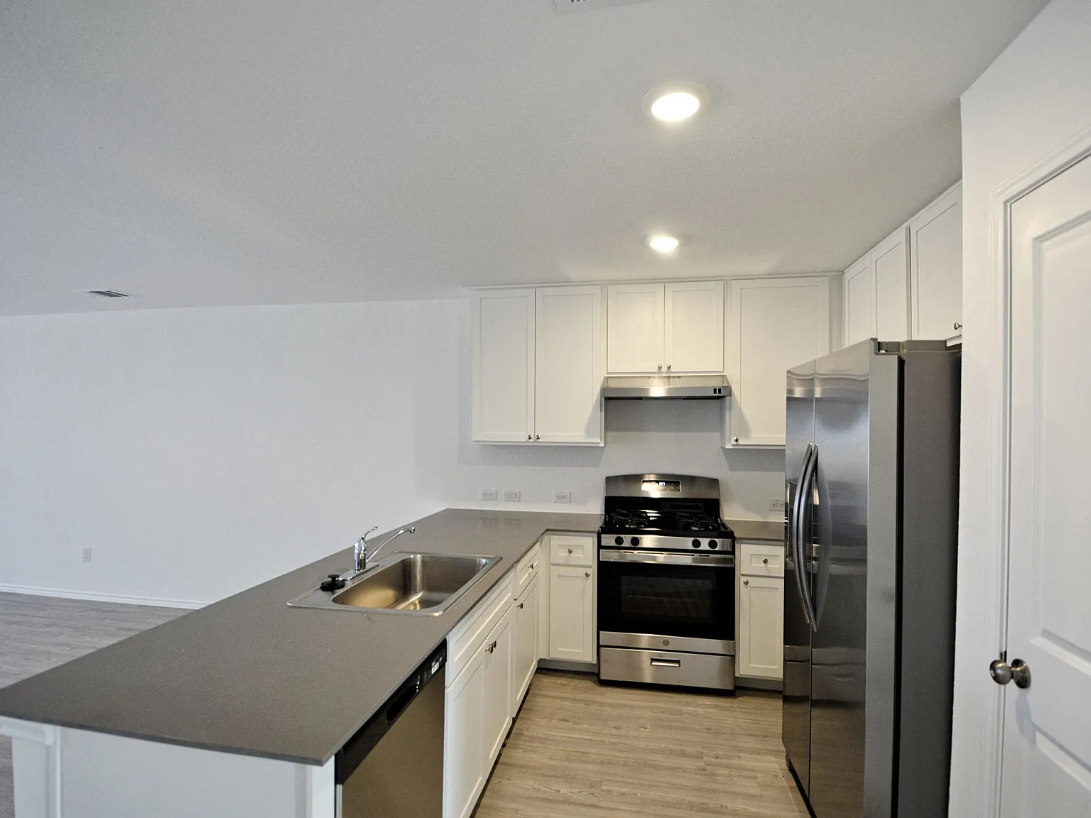 738 Tulsa Trail - 1 — Photo 4