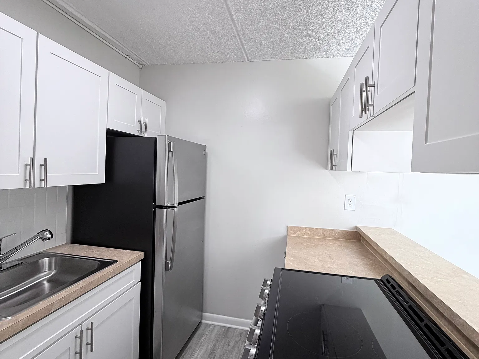 WestShore Apartments — Photo 2