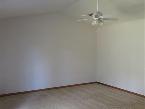 3rd image of 10922 Bridge Creek Dr