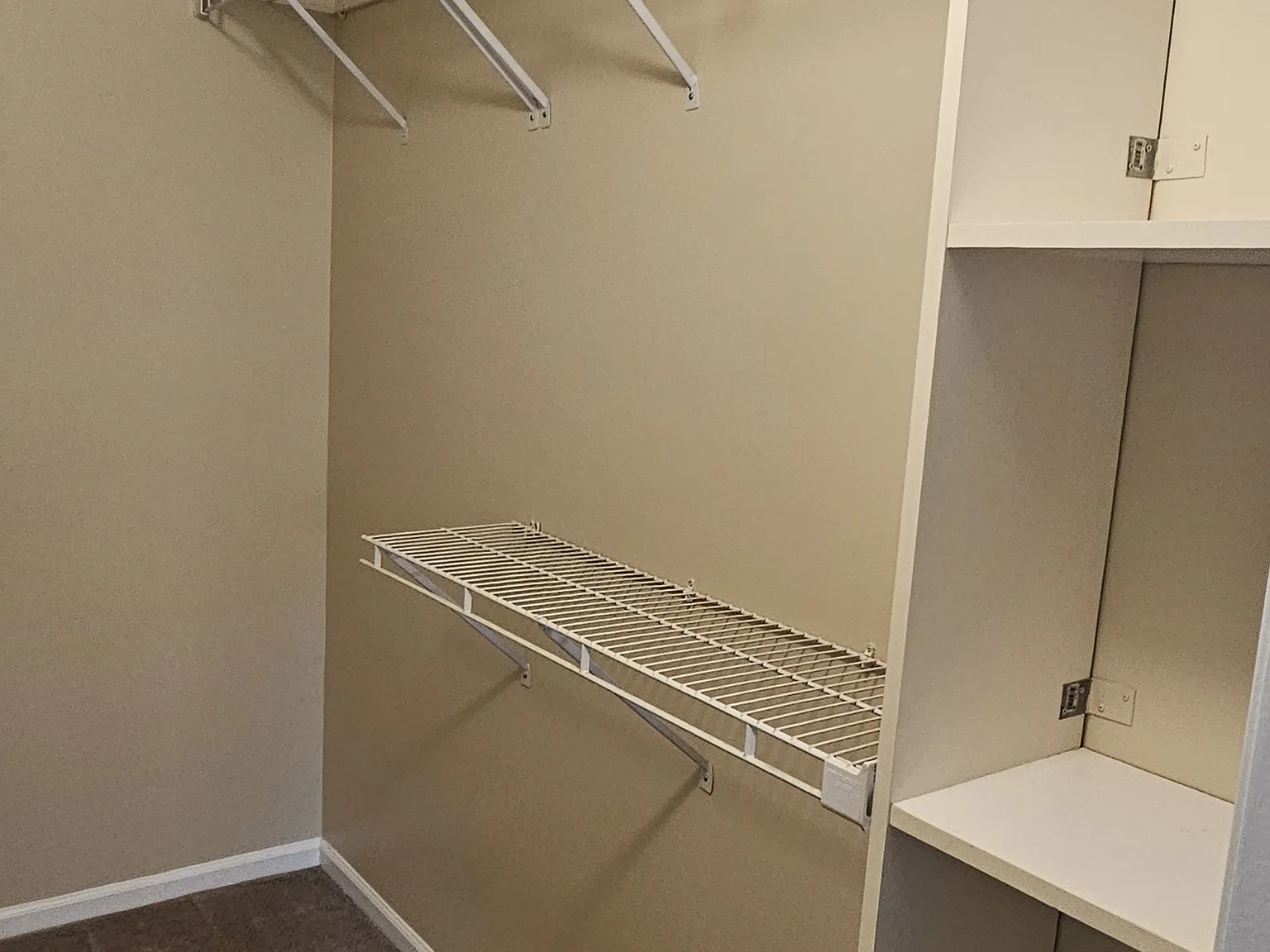 2 bed, 1034 sqft, $2,550 — Photo 4