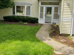 337 Wakeman Ave, Wheaton, IL 60187