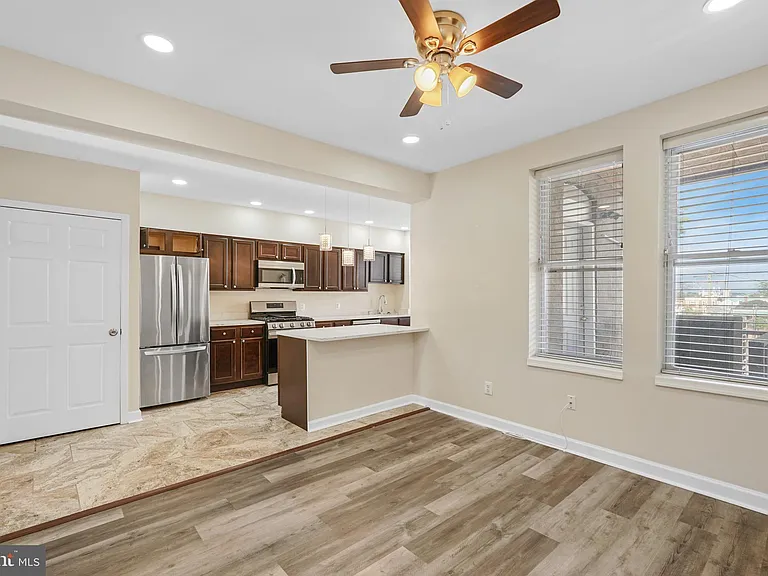 2509 Linden Ave #2 — Photo 11