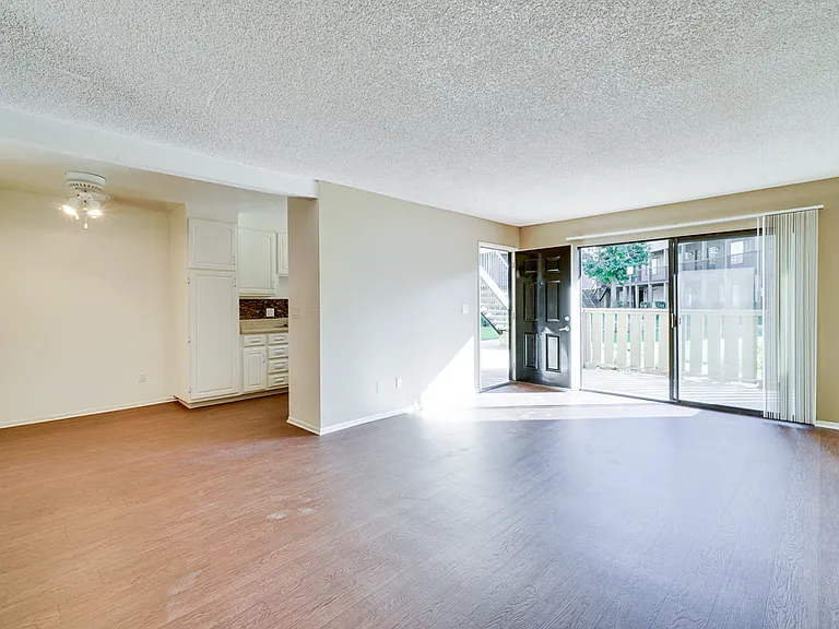 Highlander Park Apartments — Photo 26