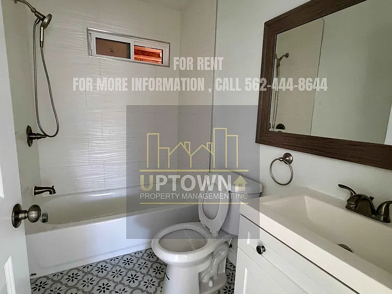 8535 Bradwell Ave — Photo 7