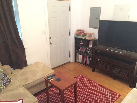 4th image of 4838 N Winchester Ave #1