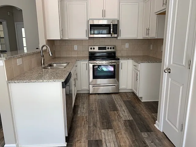 709 Finse Dr — Photo 3