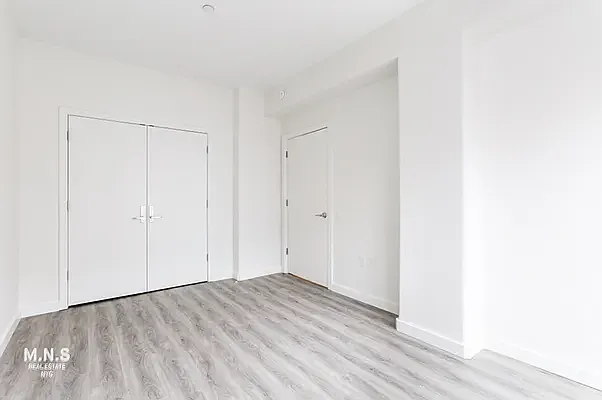 Rented by MNS | media 5