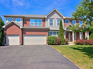 1198 Pine Tree Dr, Lake Villa, IL 60046