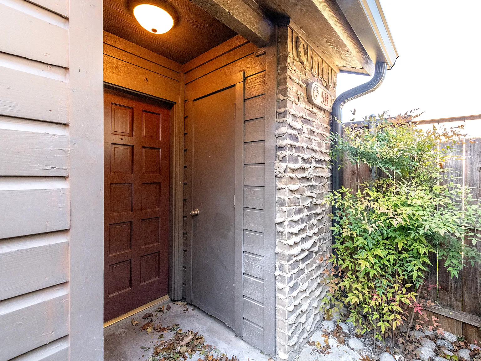 3 bed, 1377 sqft, $1,950 — Photo 3