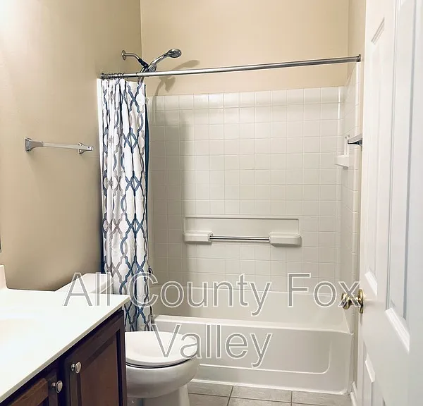 1844 Crenshaw Cir — Photo 22