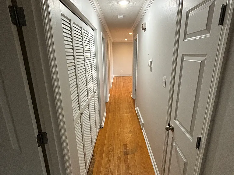 3564 Camelot Dr — Photo 13