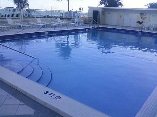 4th image of 5001 Collins Ave APT 15D