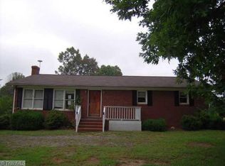 9718 Cherry Grove Rd, Reidsville, NC 27320