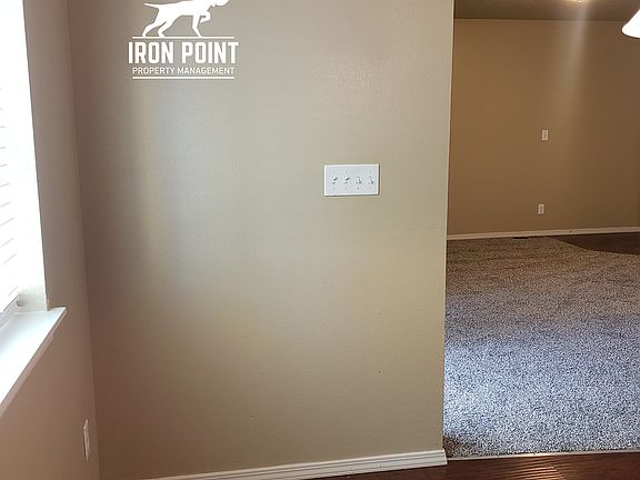 4th image of 886 N Bonsai Ln #102