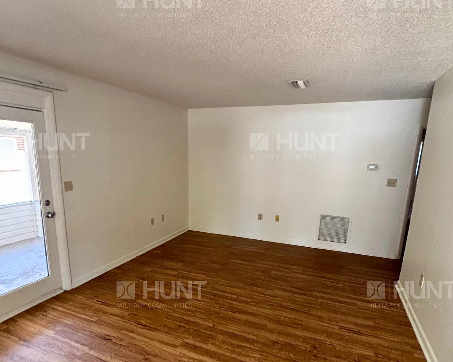 3 bed, 1.5 bath, 1304 sqft, $1,625 — Photo 4