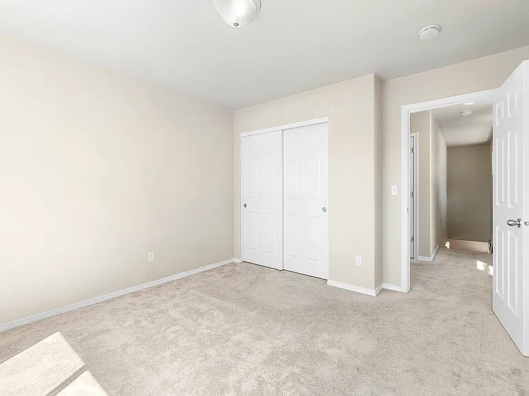 1639 SW Wright Pl — Photo 24