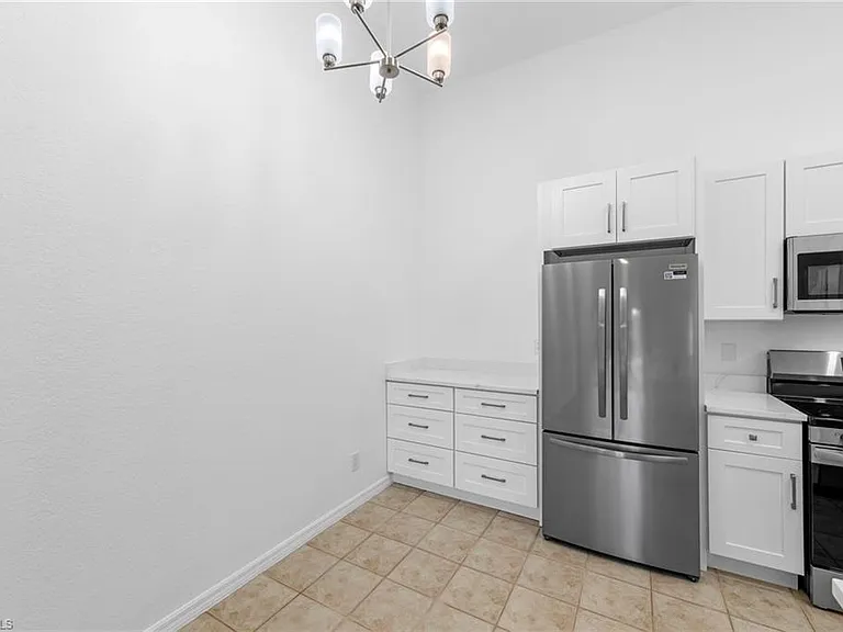 27123 Matheson Ave #206 — Photo 6