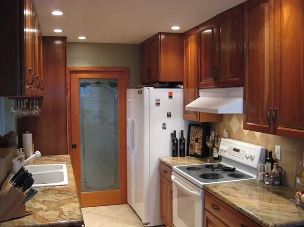 351 Silvio Ln, Novato, CA 94947
