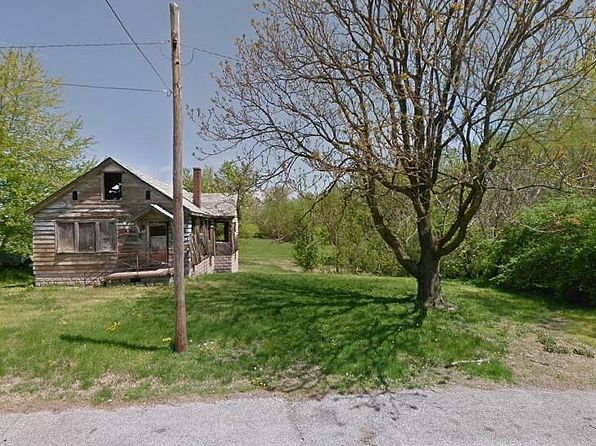 209 Nadine St