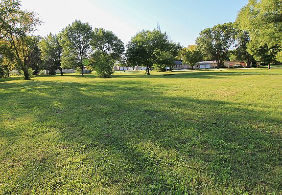East Border of Lots