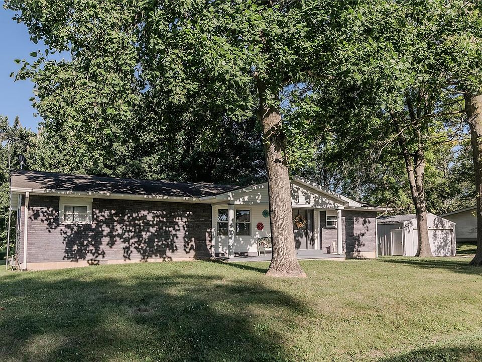 800 Sparta St, Saint Libory, IL 62282 Zillow
