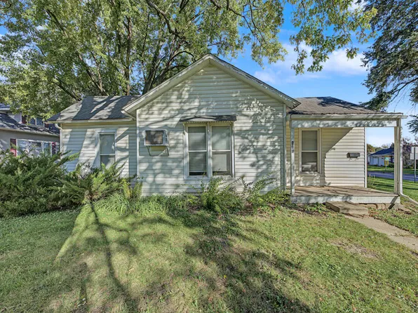 410 E 3rd Ave, Indianola, IA 50125