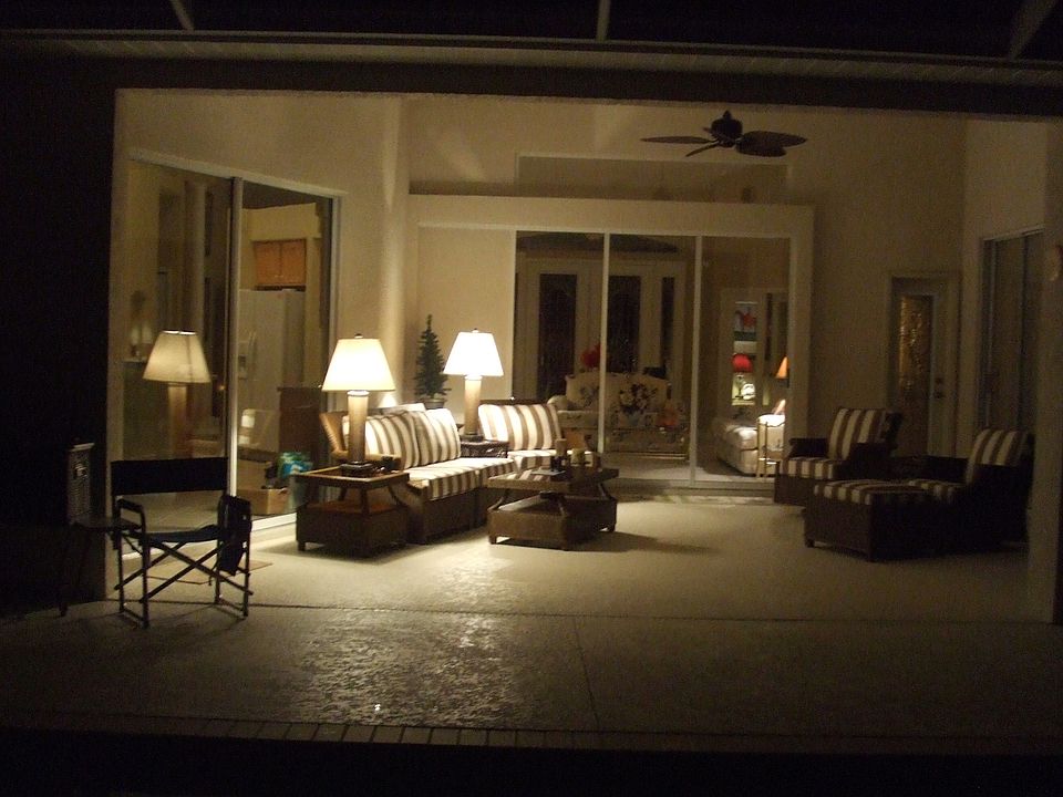 Lanai -outdoor livingroom