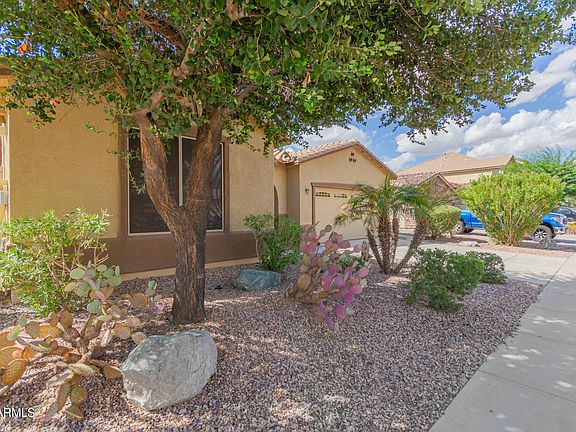 3rd image of 18009 W IVY Lane