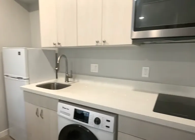 Ace Apartments — Photo 29