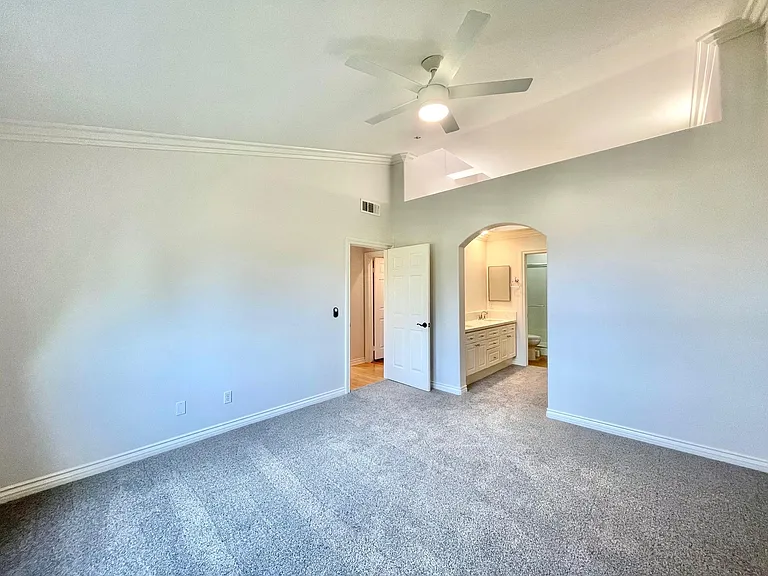 53 La Mirage Cir — Photo 14